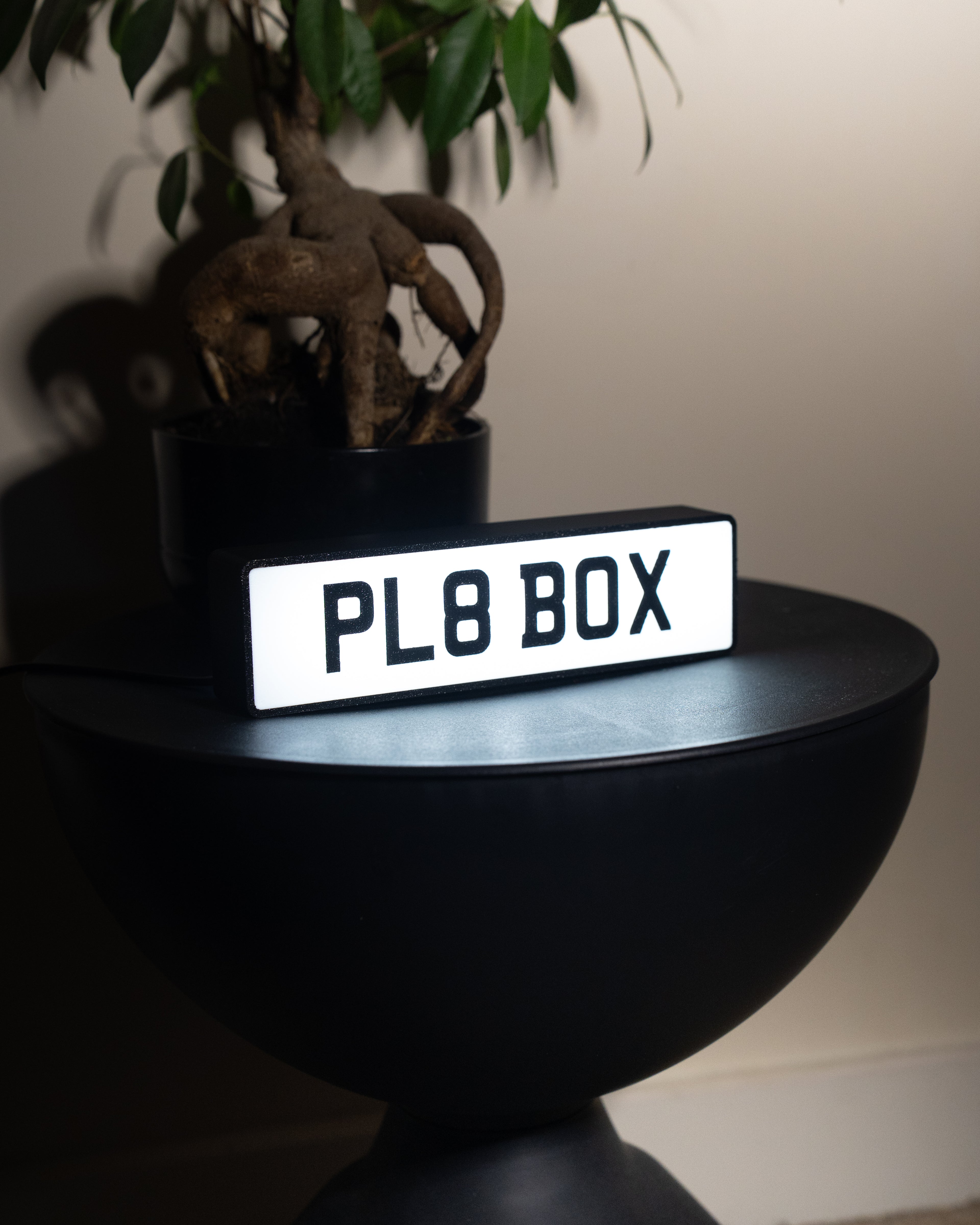 Custom UK Number Plate Lightbox - White